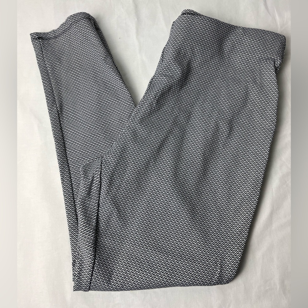 Chico’s Ankle Leggings Size 2 Women's Pull On Stretch Viscose